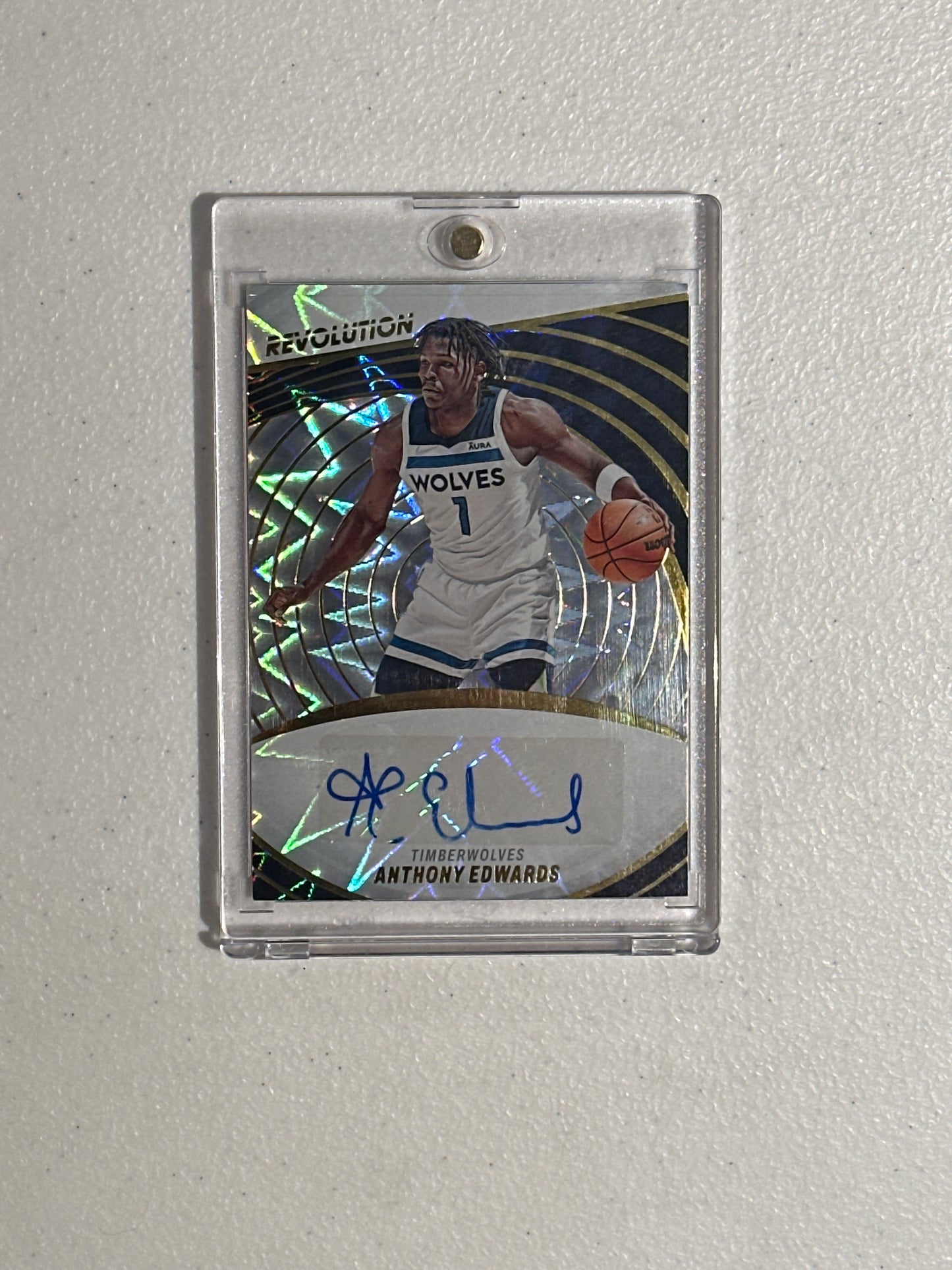 Singles: Basketball Cards- 2022 Revolution Anthony Edwards Fractal Autograph /75