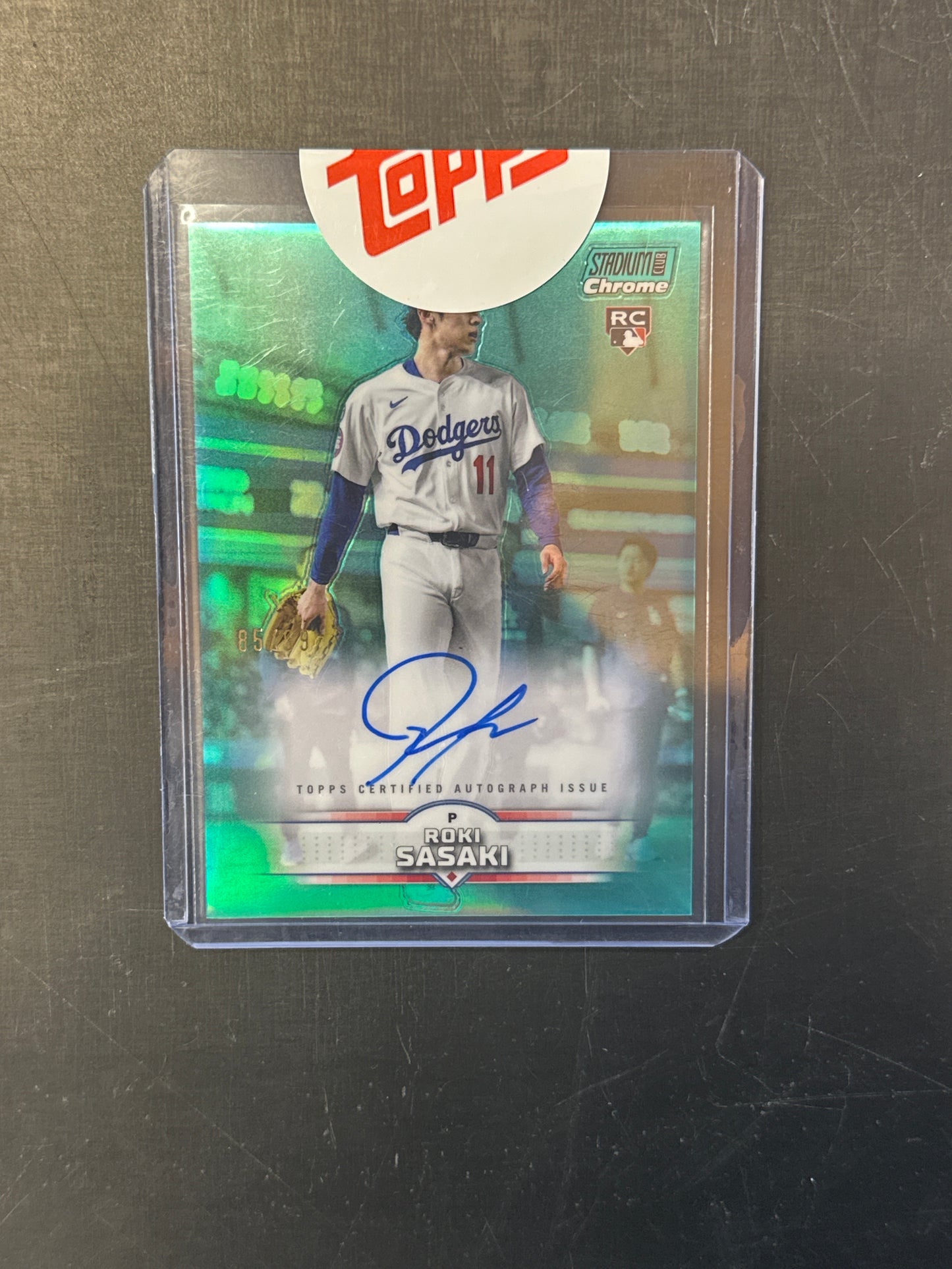 Singles: Baseball Cards- 2025 Topps Stadium Club Roki Sasaki Chrome Auto /99