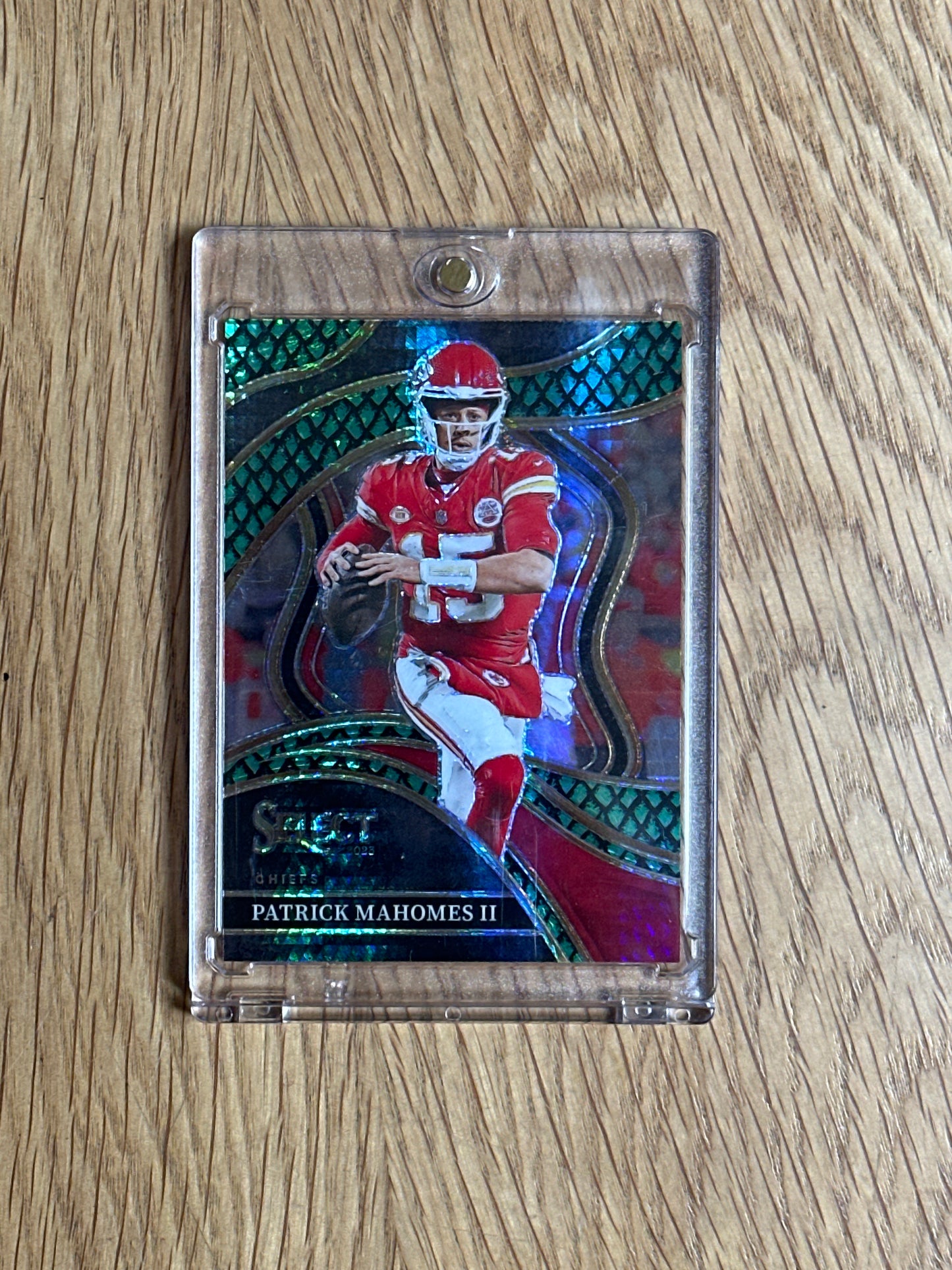 Singles: Football Cards- 2023 Select Patrick Mahomes Club Level Dragon Scale 06/70