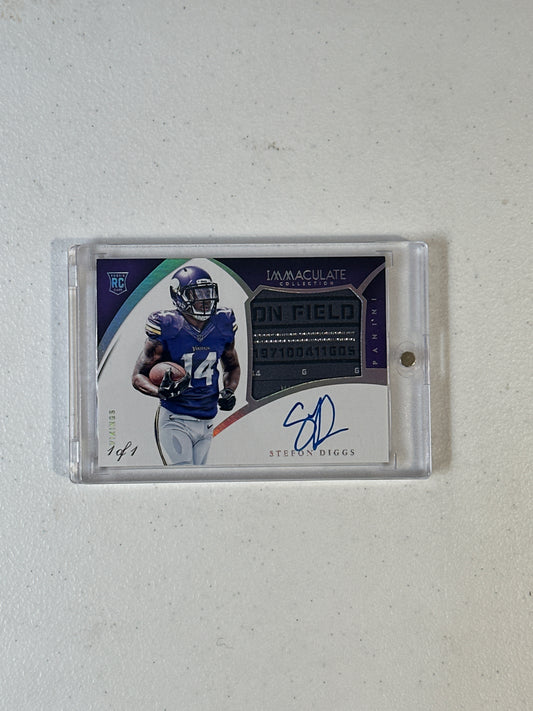 Singles: Football Cards- 2015 Immaculate Stefon Diggs Patch Auto 1/1