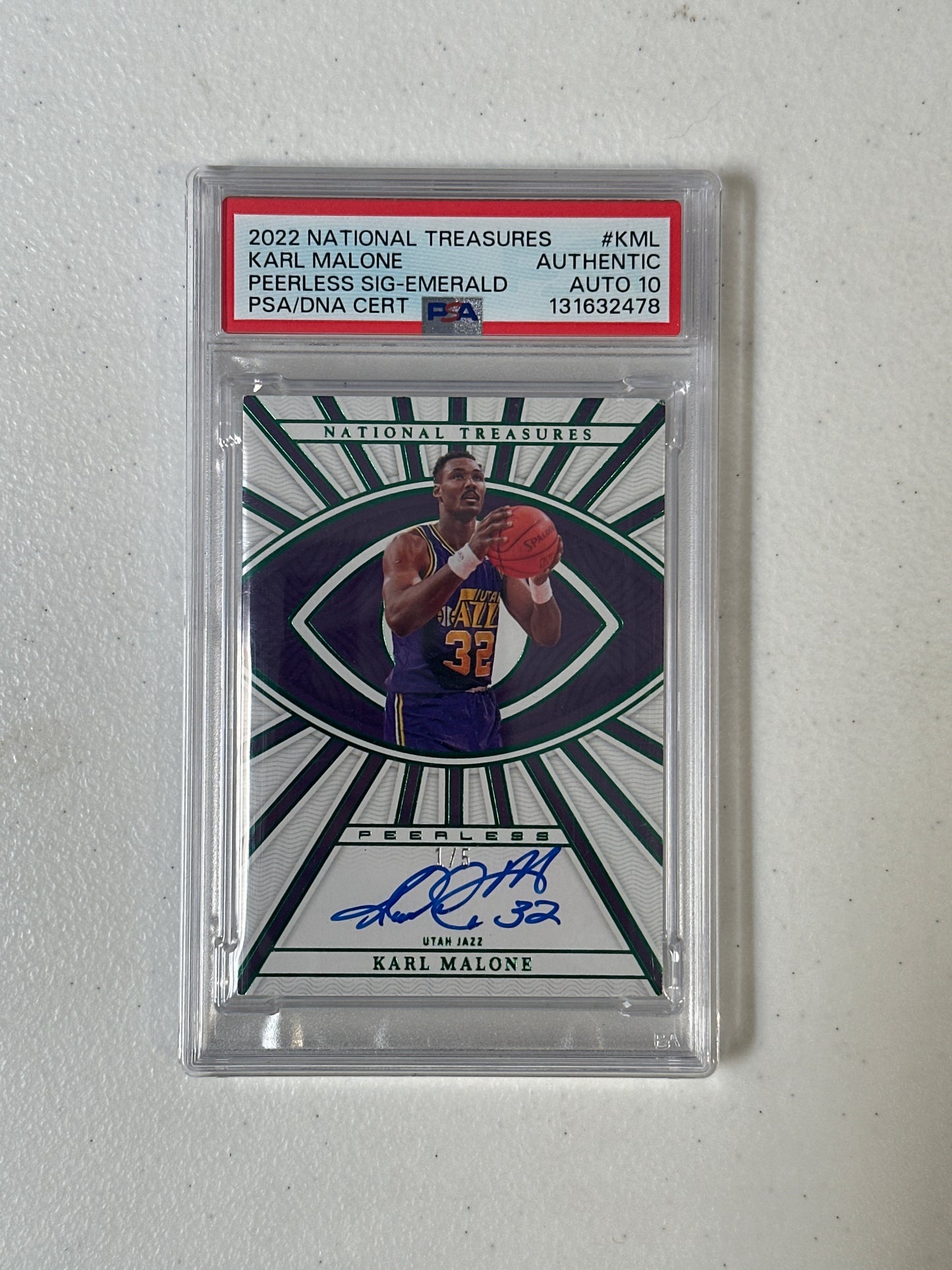 PSA: Basketball Cards- 2022 National Treasures Karl Malone Peerless Signatures Emerald 1/5 Authentic AUTO 10