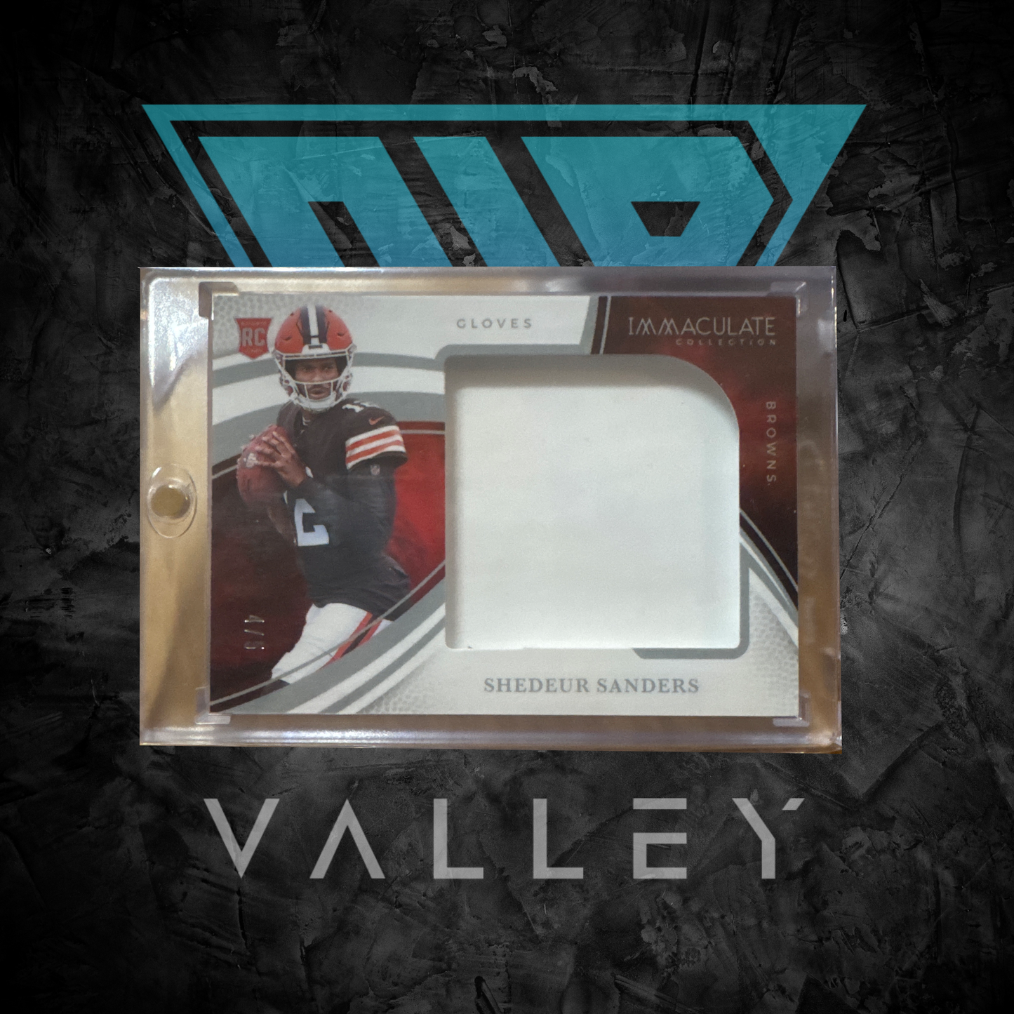 Singles: 2025 Shedeur Sanders Gloves RC 4/5