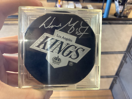 Autographed Wayne Gretzky Puck